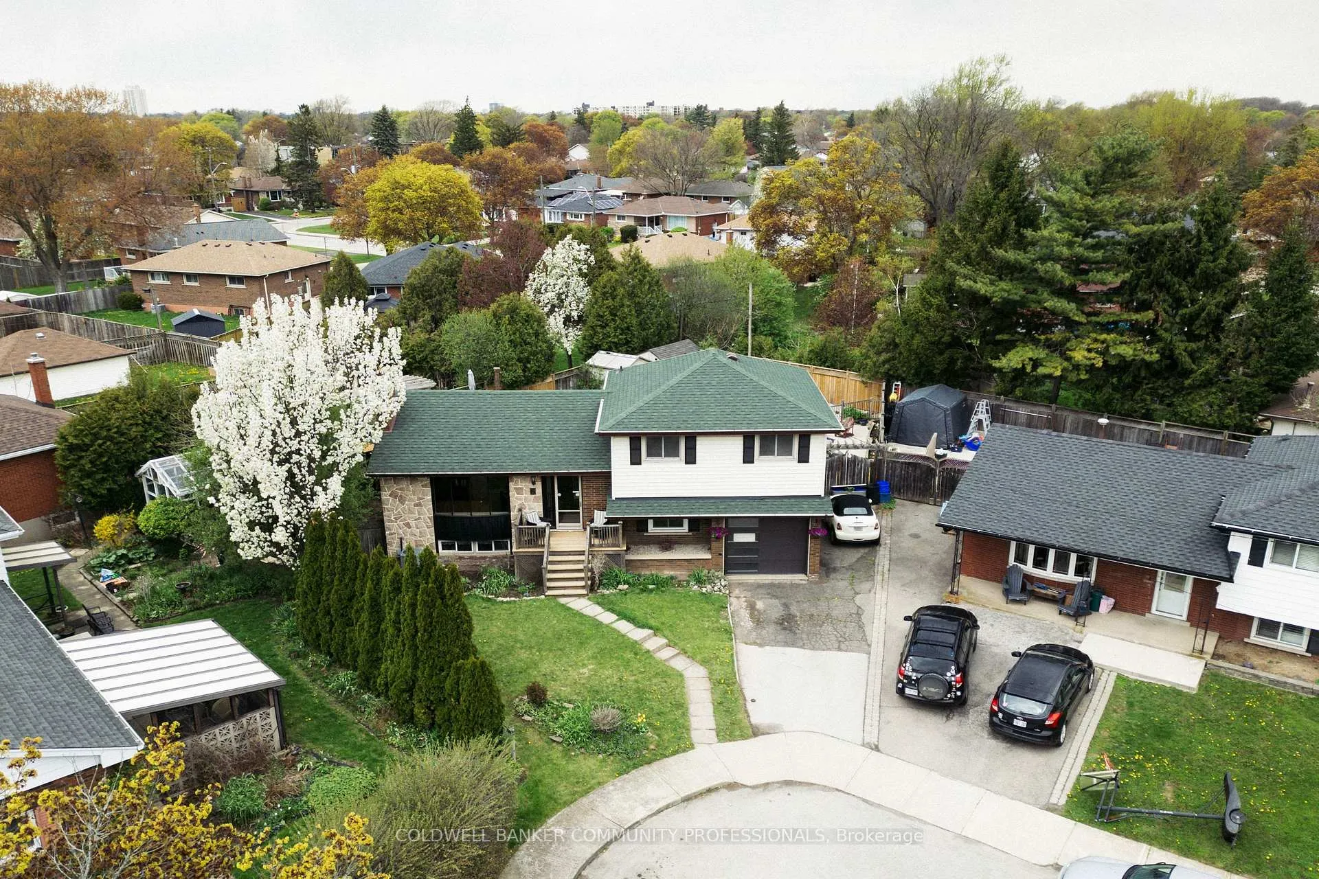 Photo 48 of 6 Seagram Place, Hamilton, Huntington — HOMEH