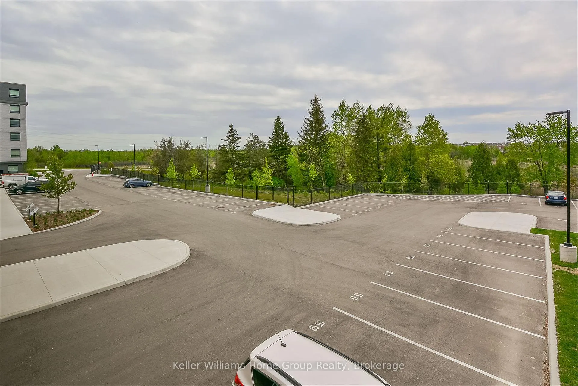 Photo 7 of Unit 406, 1219 Gordon Street, Guelph, Kortright West — HOMEH