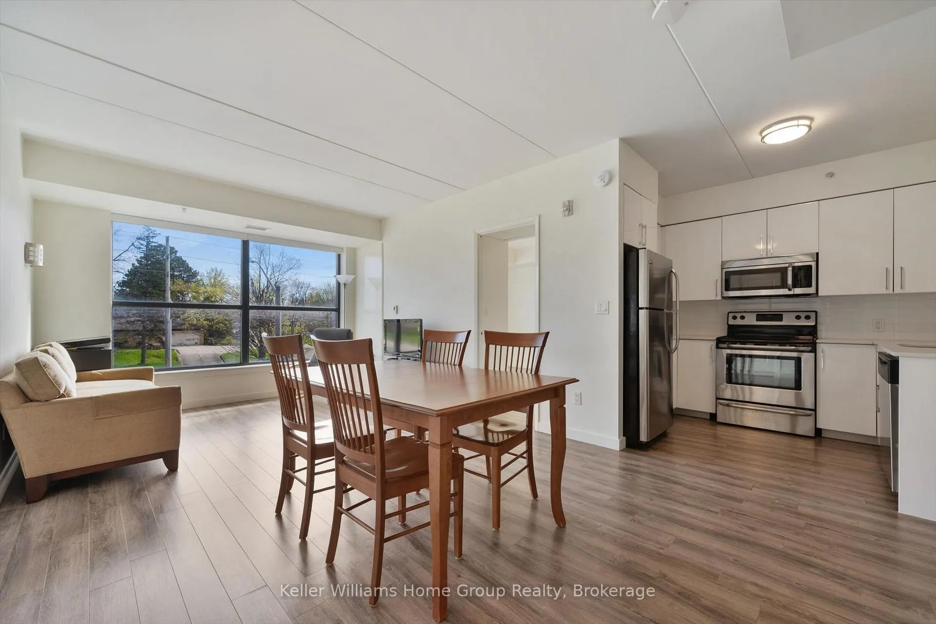 Photo 11 of Unit 406, 1219 Gordon Street, Guelph, Kortright West — HOMEH
