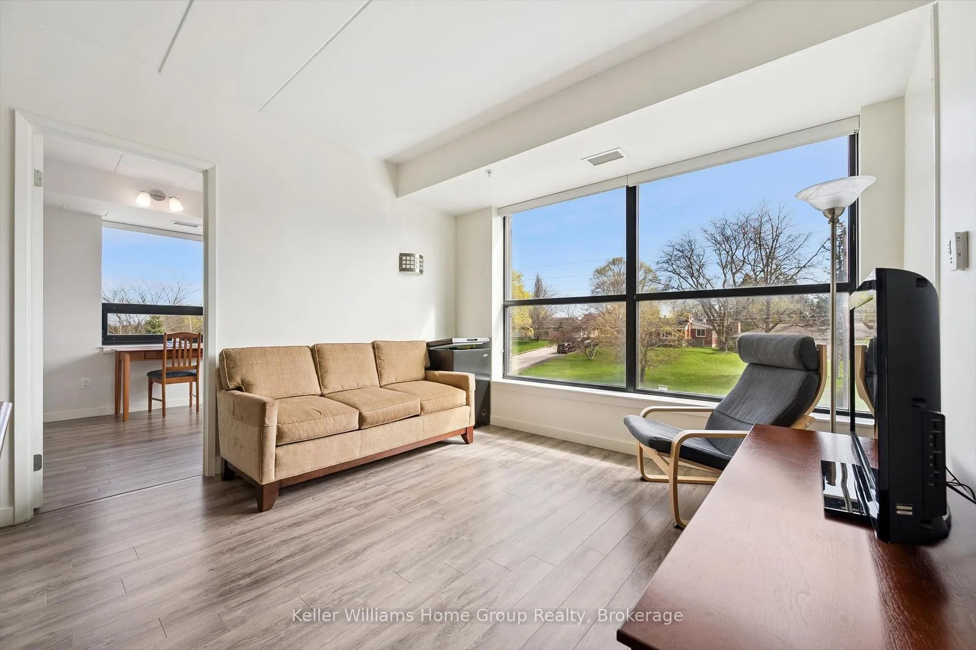Photo 17 of Unit 406, 1219 Gordon Street, Guelph, Kortright West — HOMEH