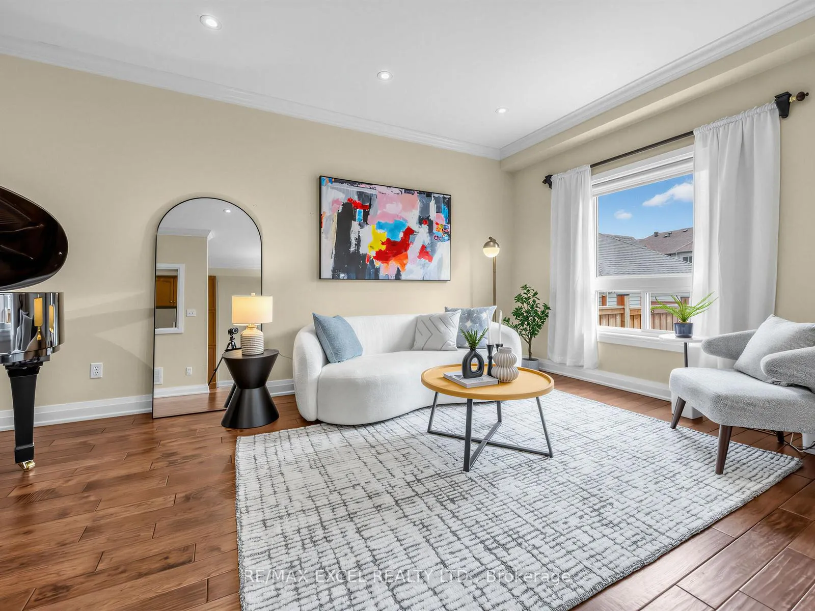 Photo 6 of 103 Baywell Crescent, Aurora, Bayview Wellington — HOMEH