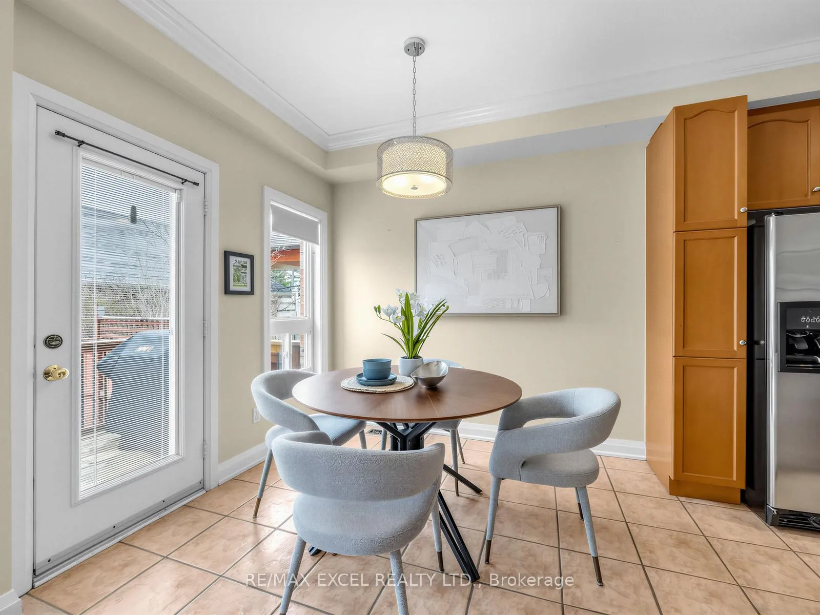 Photo 11 of 103 Baywell Crescent, Aurora, Bayview Wellington — HOMEH