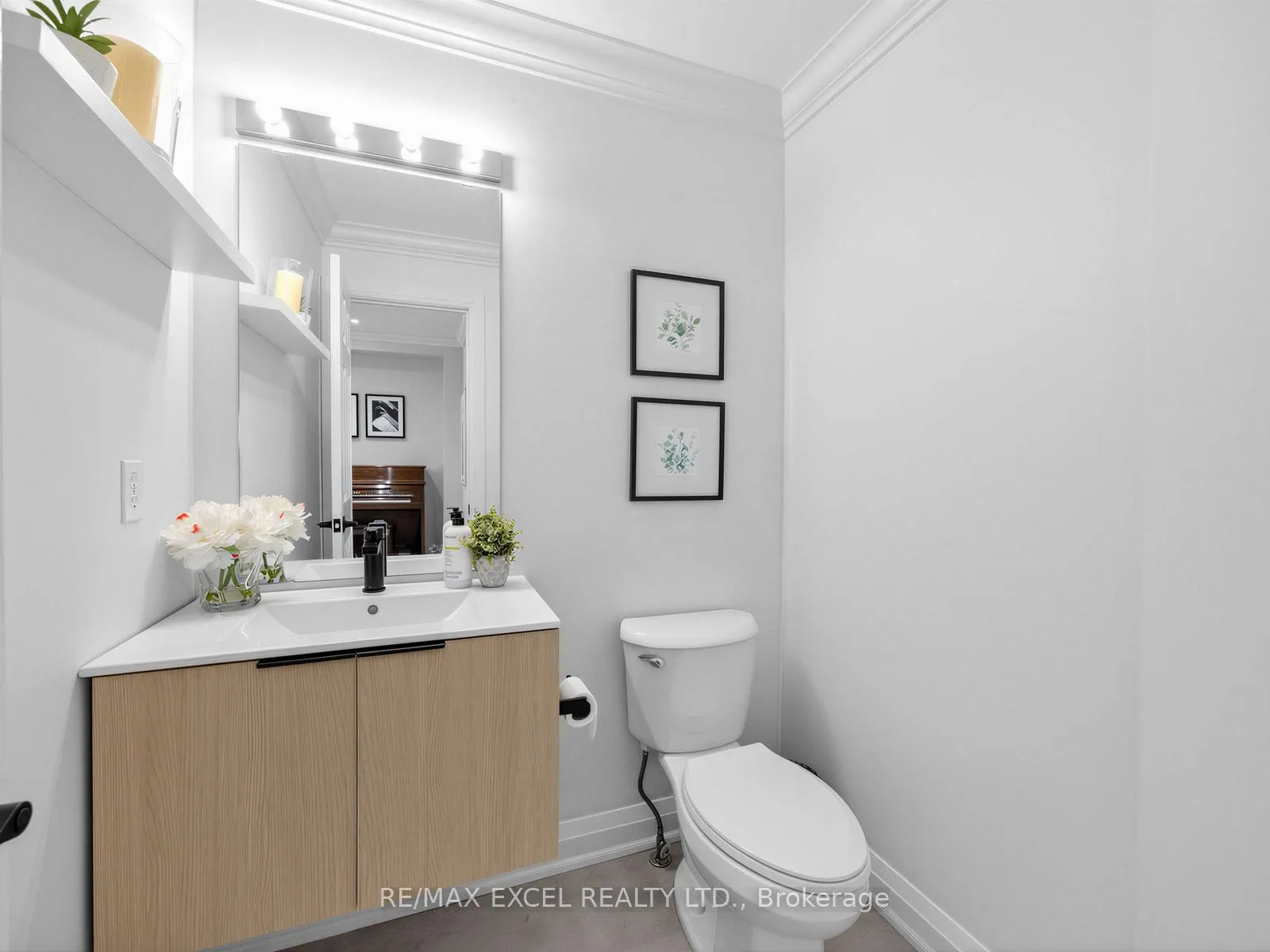 Photo 16 of 103 Baywell Crescent, Aurora, Bayview Wellington — HOMEH