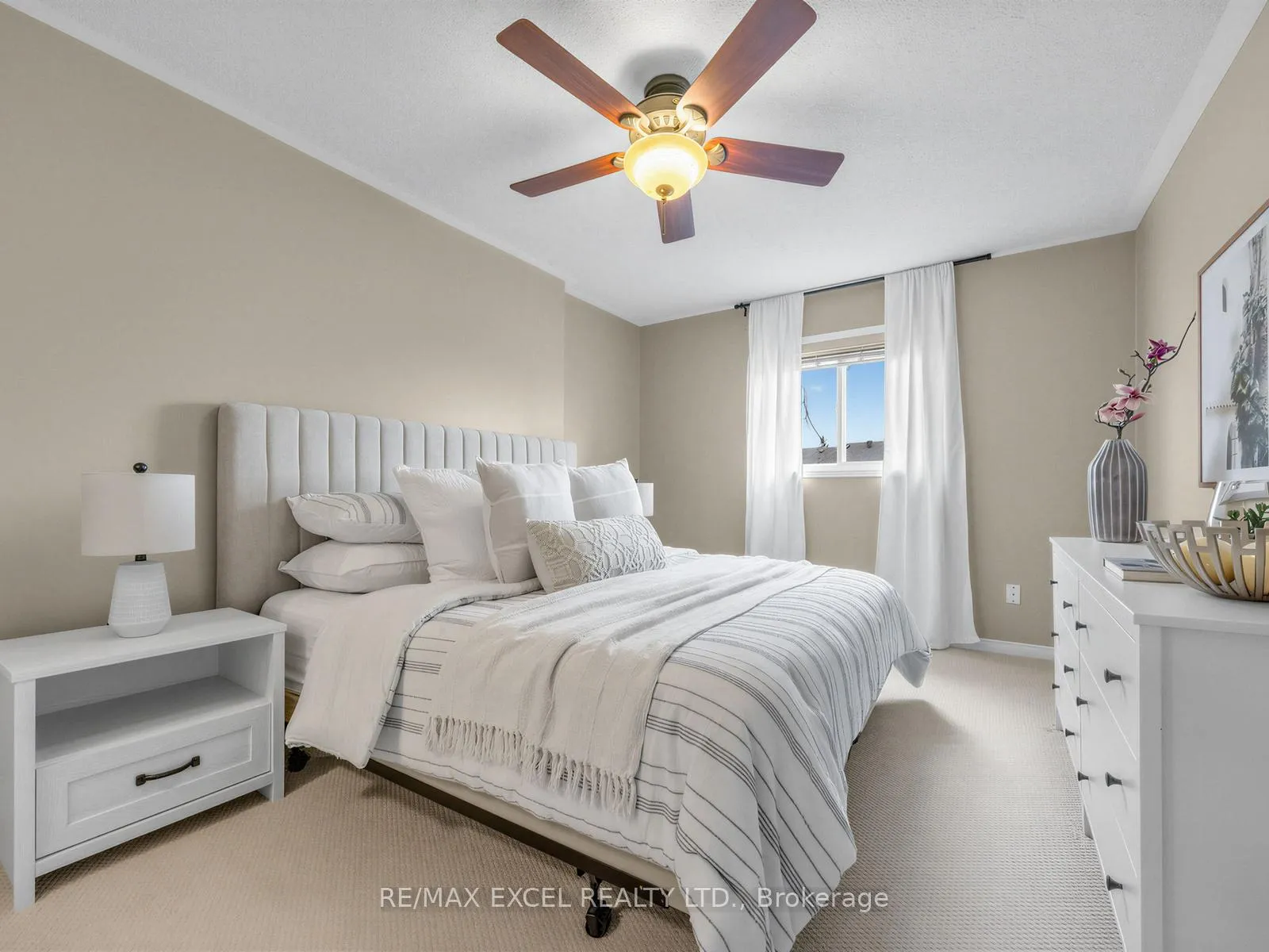 Photo 17 of 103 Baywell Crescent, Aurora, Bayview Wellington — HOMEH