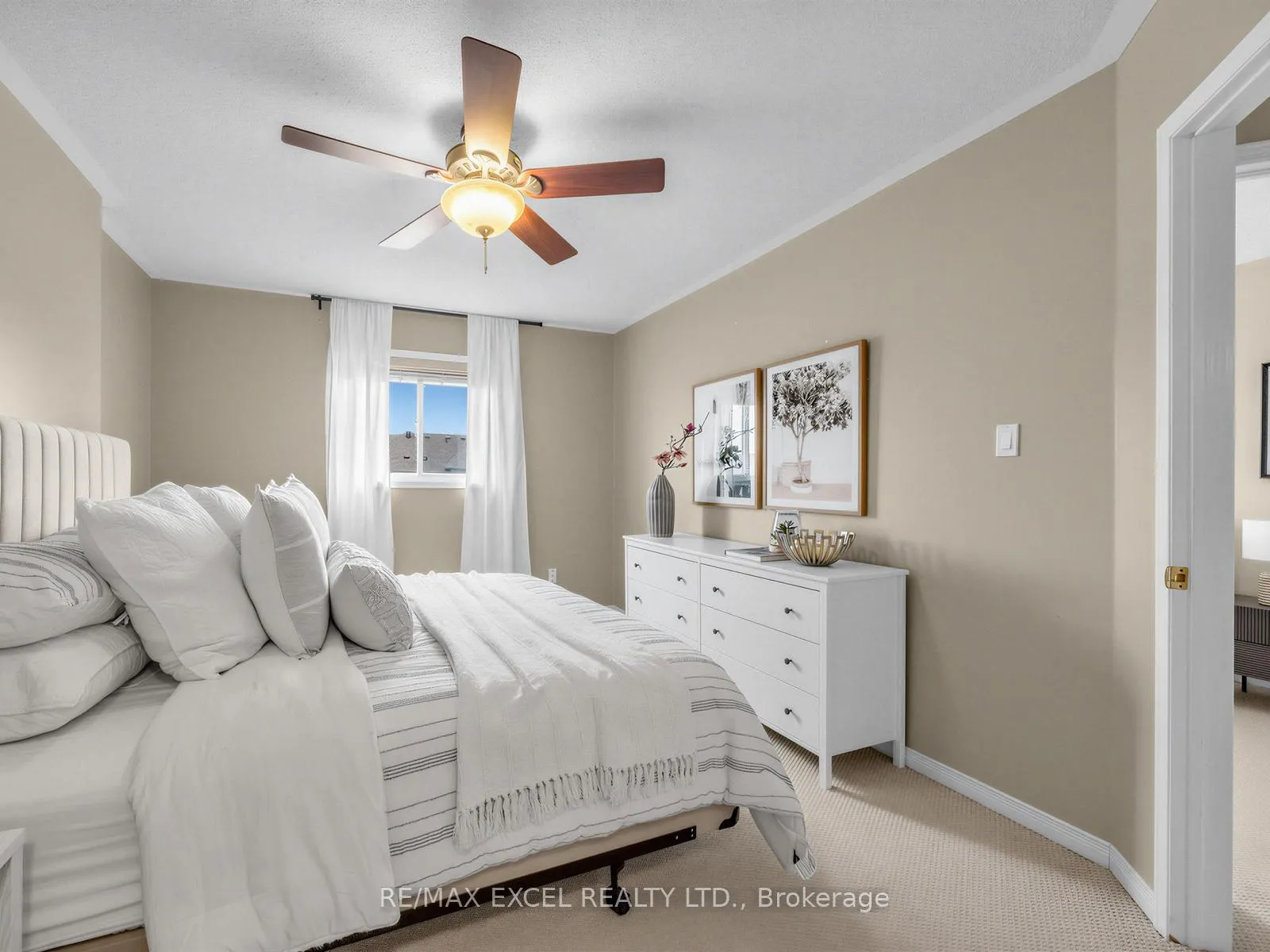 Photo 18 of 103 Baywell Crescent, Aurora, Bayview Wellington — HOMEH