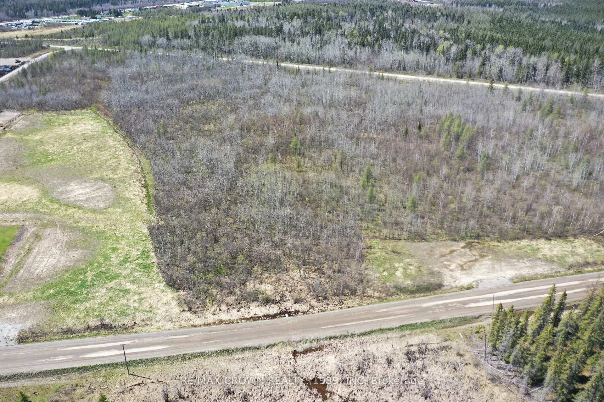 Photo 2 of 69 Clear Lake Road N, Kapuskasing — HOMEH