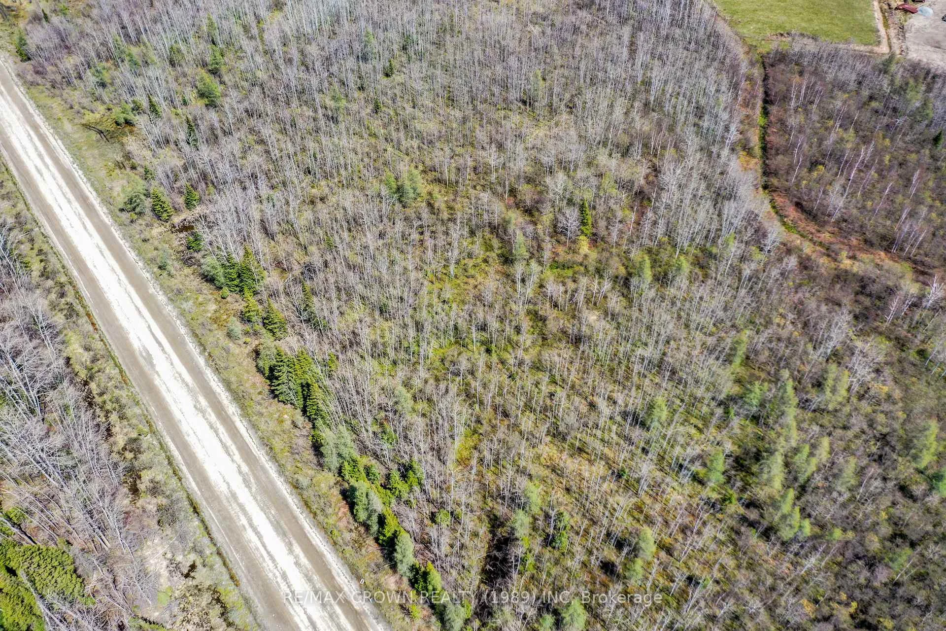 Photo 33 of 69 Clear Lake Road N, Kapuskasing — HOMEH
