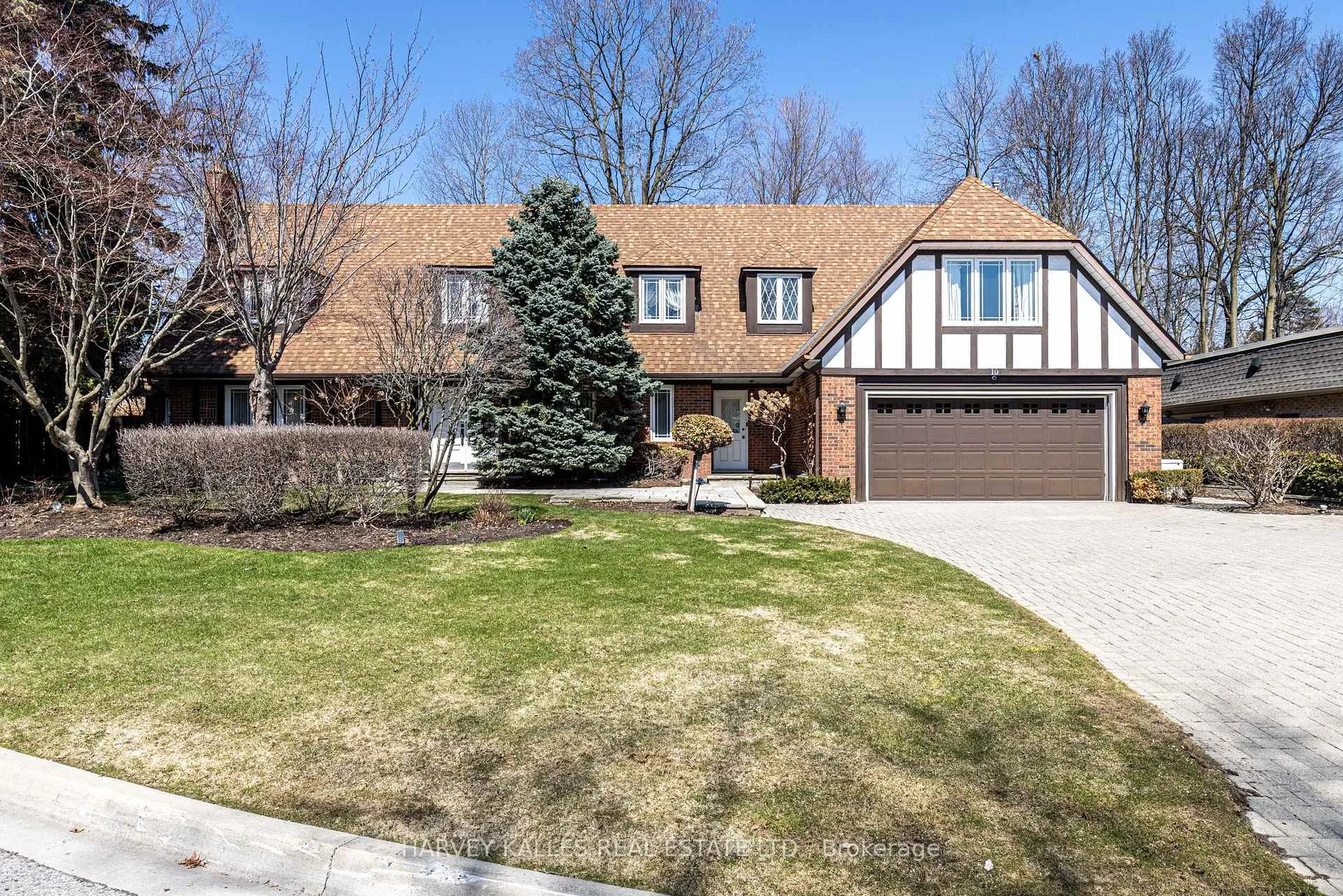Photo 1 of 10 Whitelaw Court, Markham, Bayview Glen — HOMEH