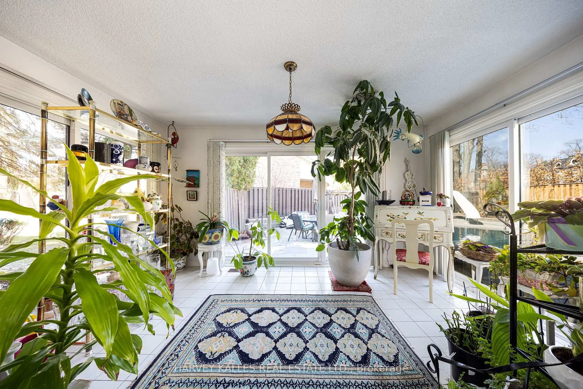 Photo 7 of 10 Whitelaw Court, Markham, Bayview Glen — HOMEH