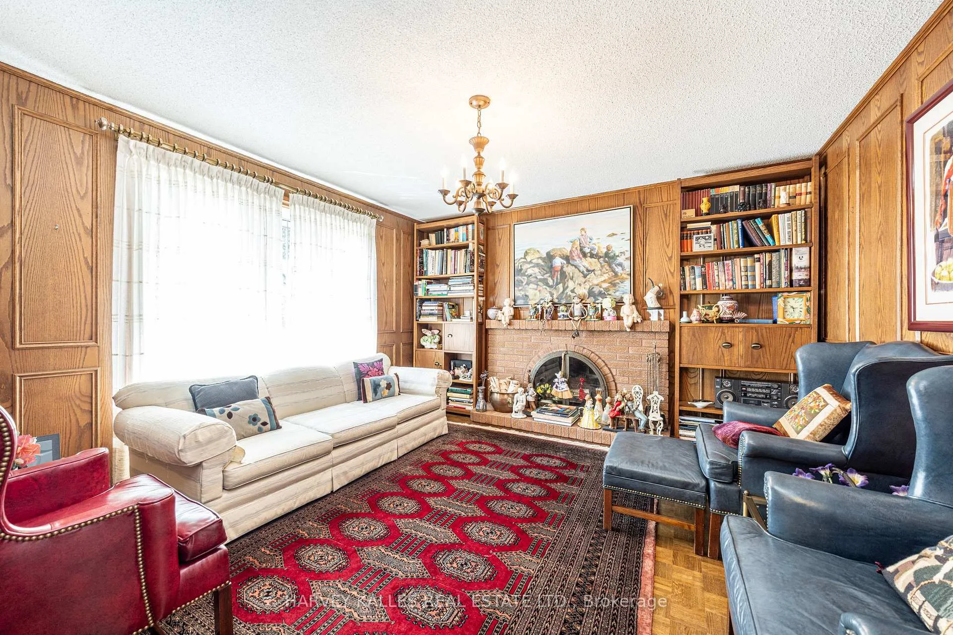 Photo 8 of 10 Whitelaw Court, Markham, Bayview Glen — HOMEH