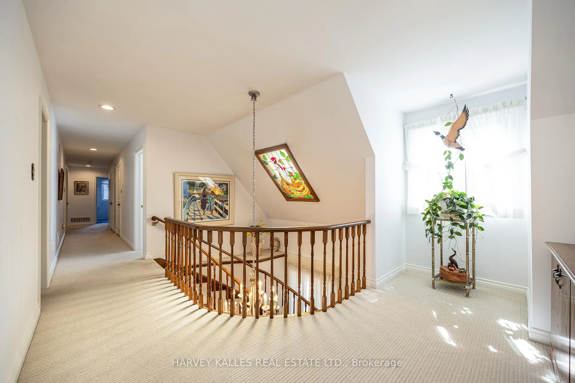 Photo 21 of 10 Whitelaw Court, Markham, Bayview Glen — HOMEH
