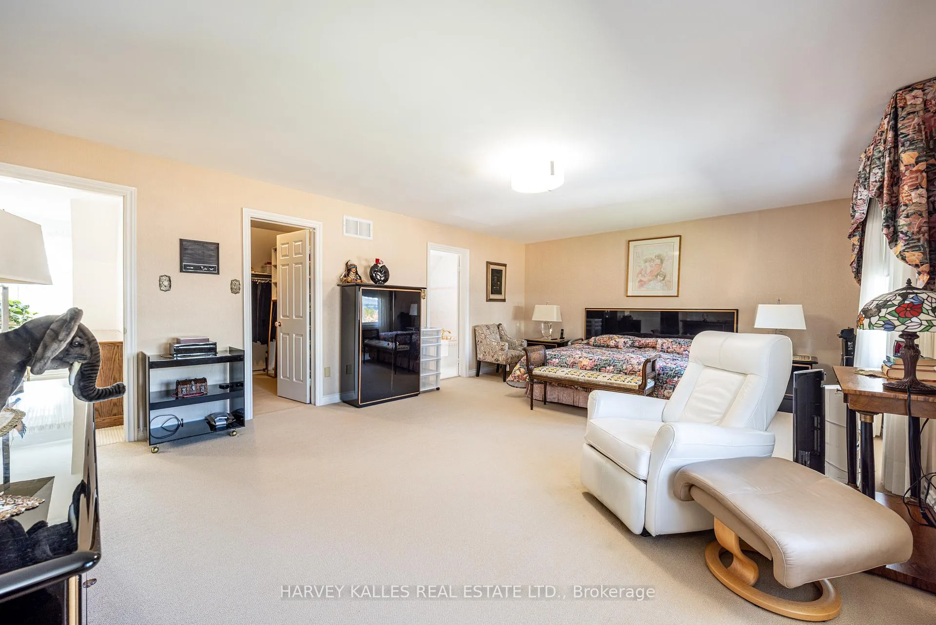 Photo 24 of 10 Whitelaw Court, Markham, Bayview Glen — HOMEH