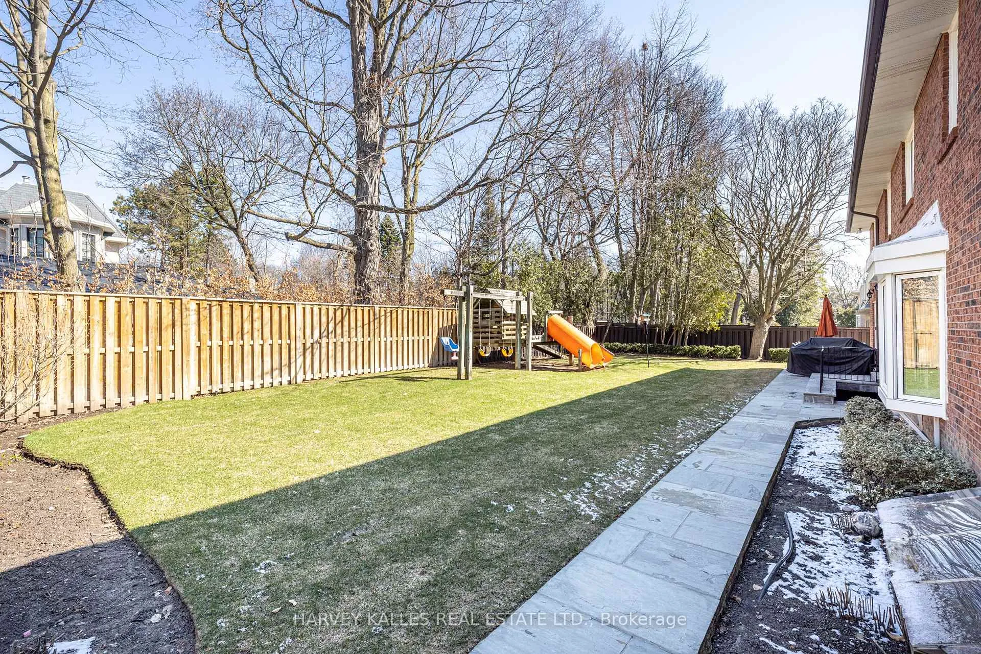 Photo 48 of 10 Whitelaw Court, Markham, Bayview Glen — HOMEH