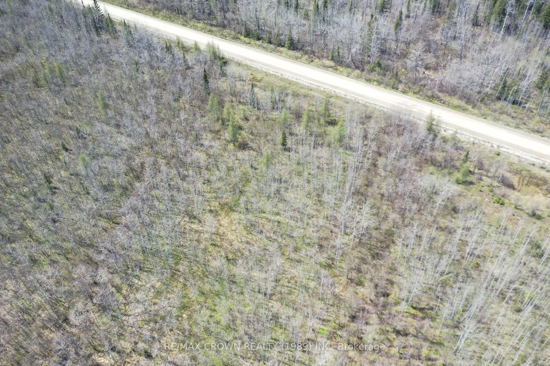 Photo 6 of 73 Clear Lake Road N, Kapuskasing — HOMEH
