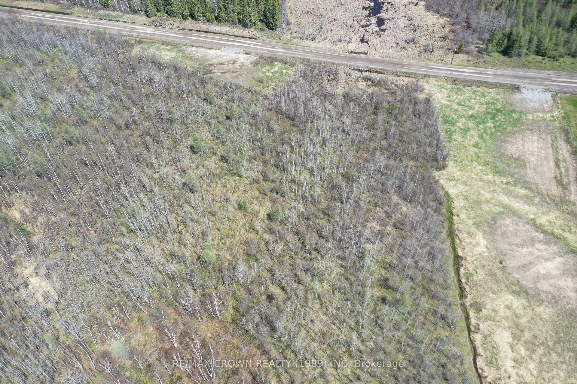 Photo 7 of 73 Clear Lake Road N, Kapuskasing — HOMEH