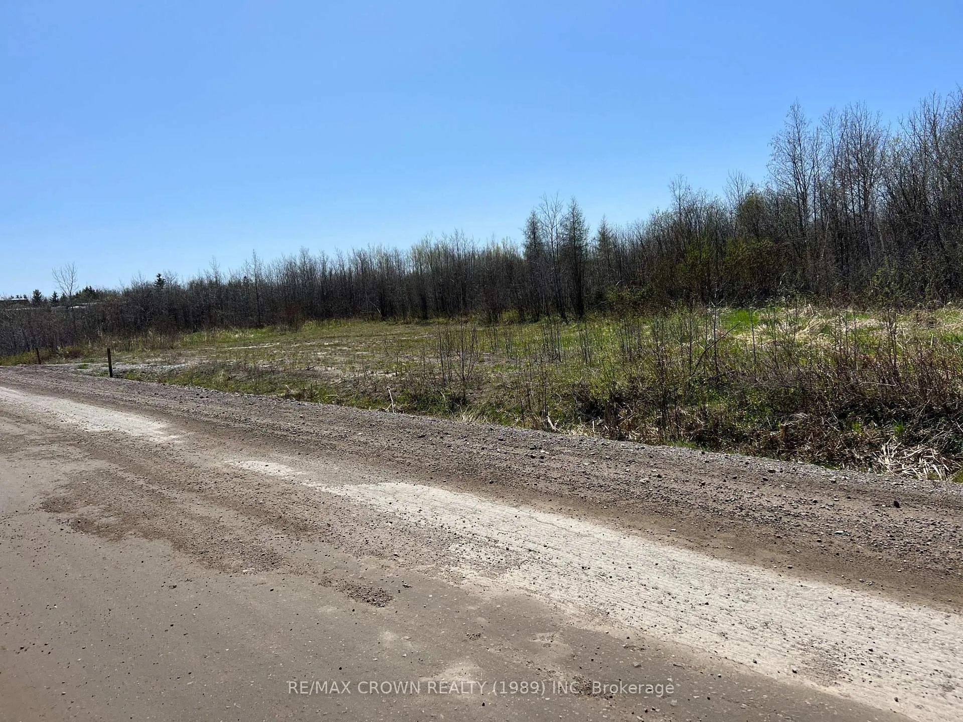 Photo 8 of 73 Clear Lake Road N, Kapuskasing — HOMEH