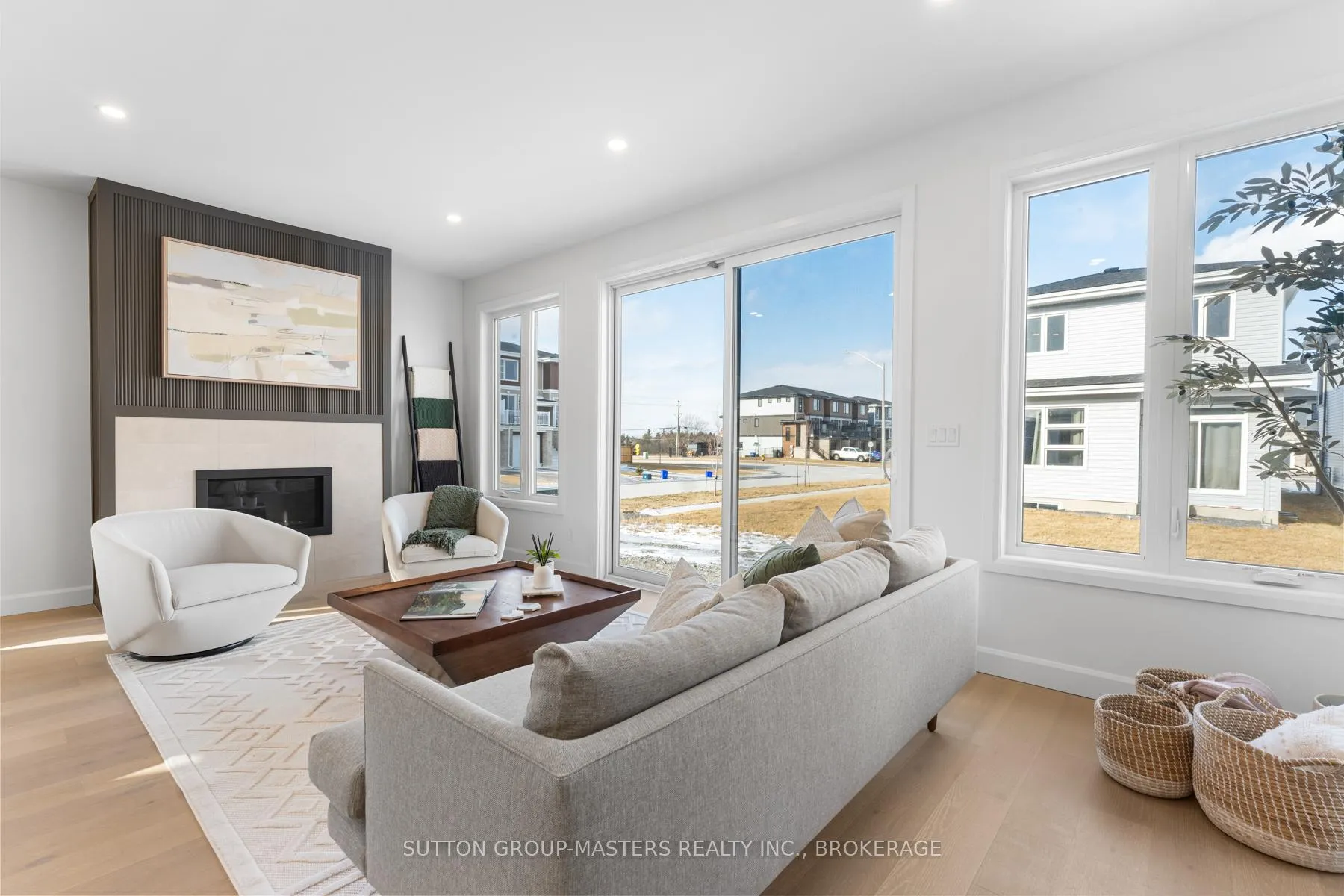 Photo 21 of 204 Superior Drive, Loyalist, Amherstview — HOMEH
