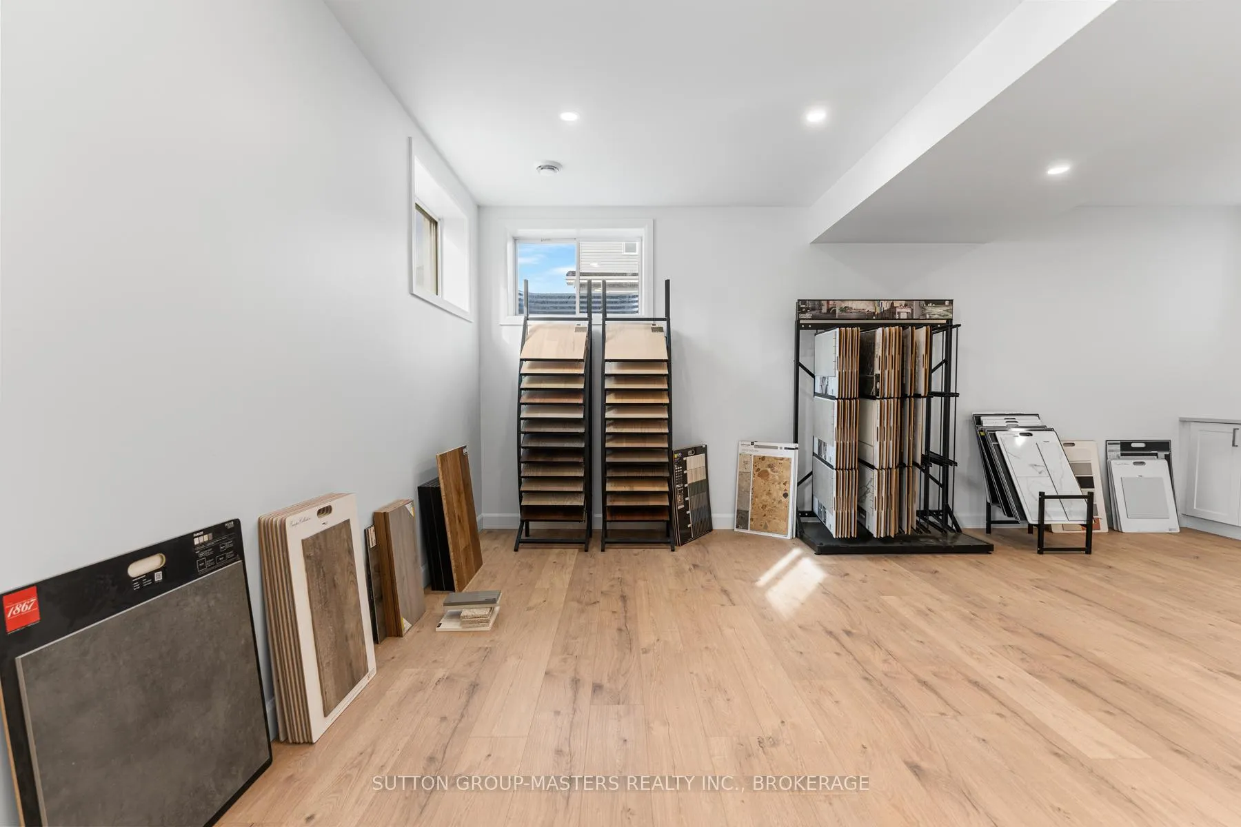 Photo 71 of 204 Superior Drive, Loyalist, Amherstview — HOMEH