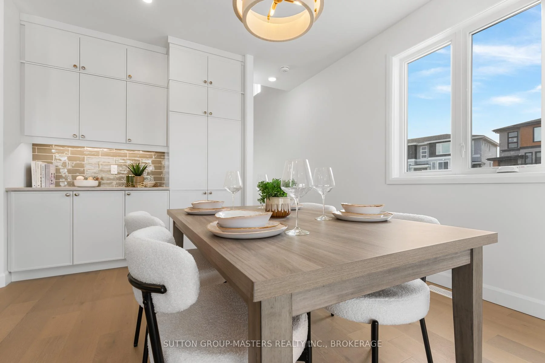 Photo 26 of 204 Superior Drive, Loyalist, Amherstview — HOMEH