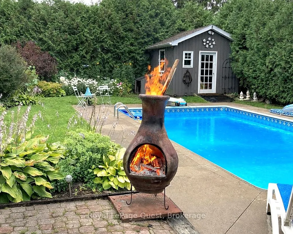 Photo 8 of 333 Collins Drive, Orillia — HOMEH