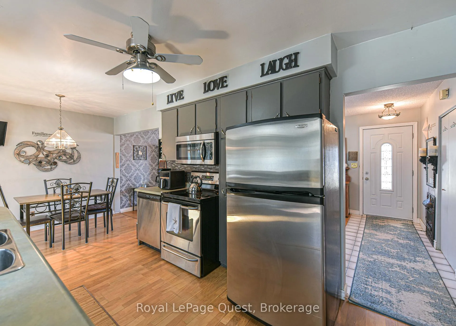 Photo 16 of 333 Collins Drive, Orillia — HOMEH