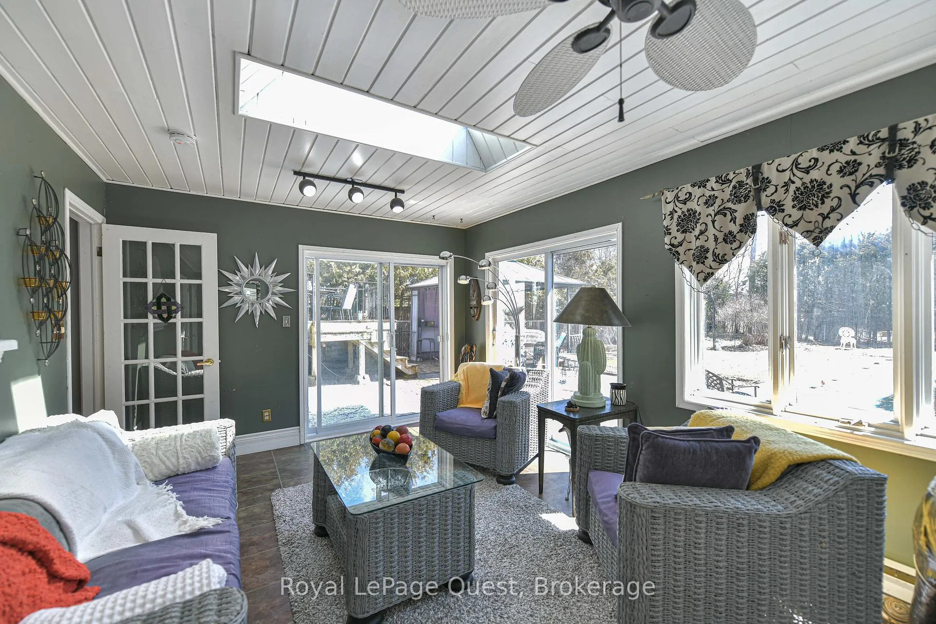Photo 19 of 333 Collins Drive, Orillia — HOMEH