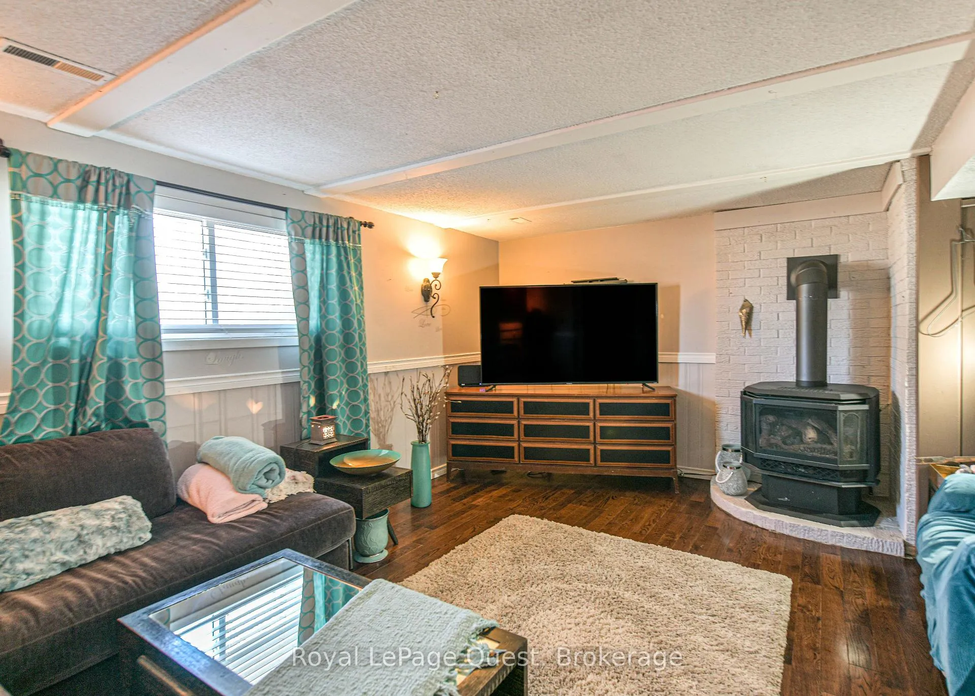Photo 26 of 333 Collins Drive, Orillia — HOMEH