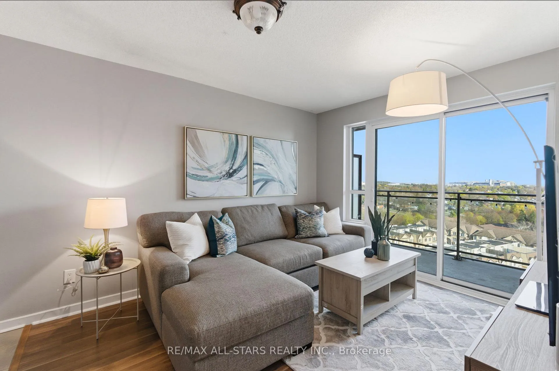 Photo 3 of Unit 1216, 1235 Bayly Street, Pickering, Bay Ridges — HOMEH