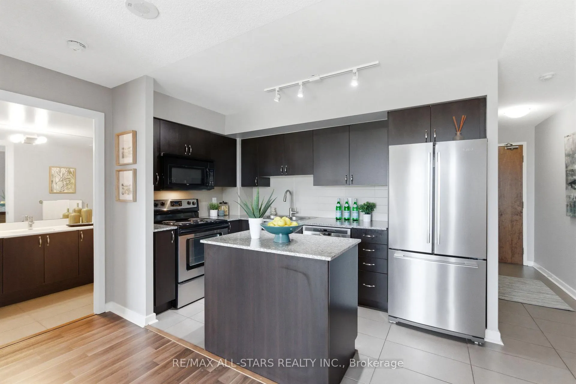 Photo 7 of Unit 1216, 1235 Bayly Street, Pickering, Bay Ridges — HOMEH