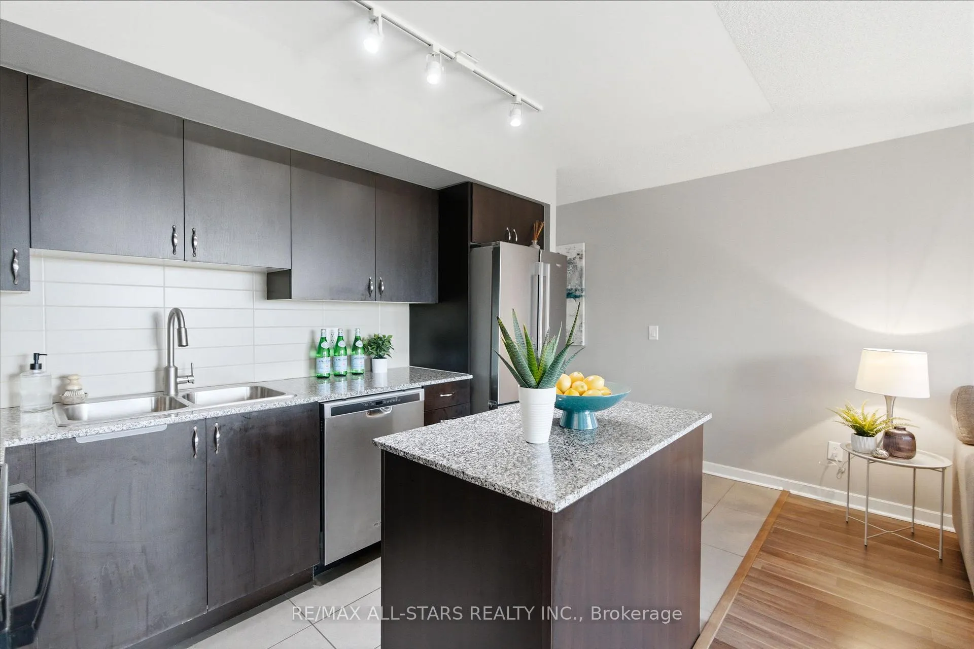 Photo 9 of Unit 1216, 1235 Bayly Street, Pickering, Bay Ridges — HOMEH