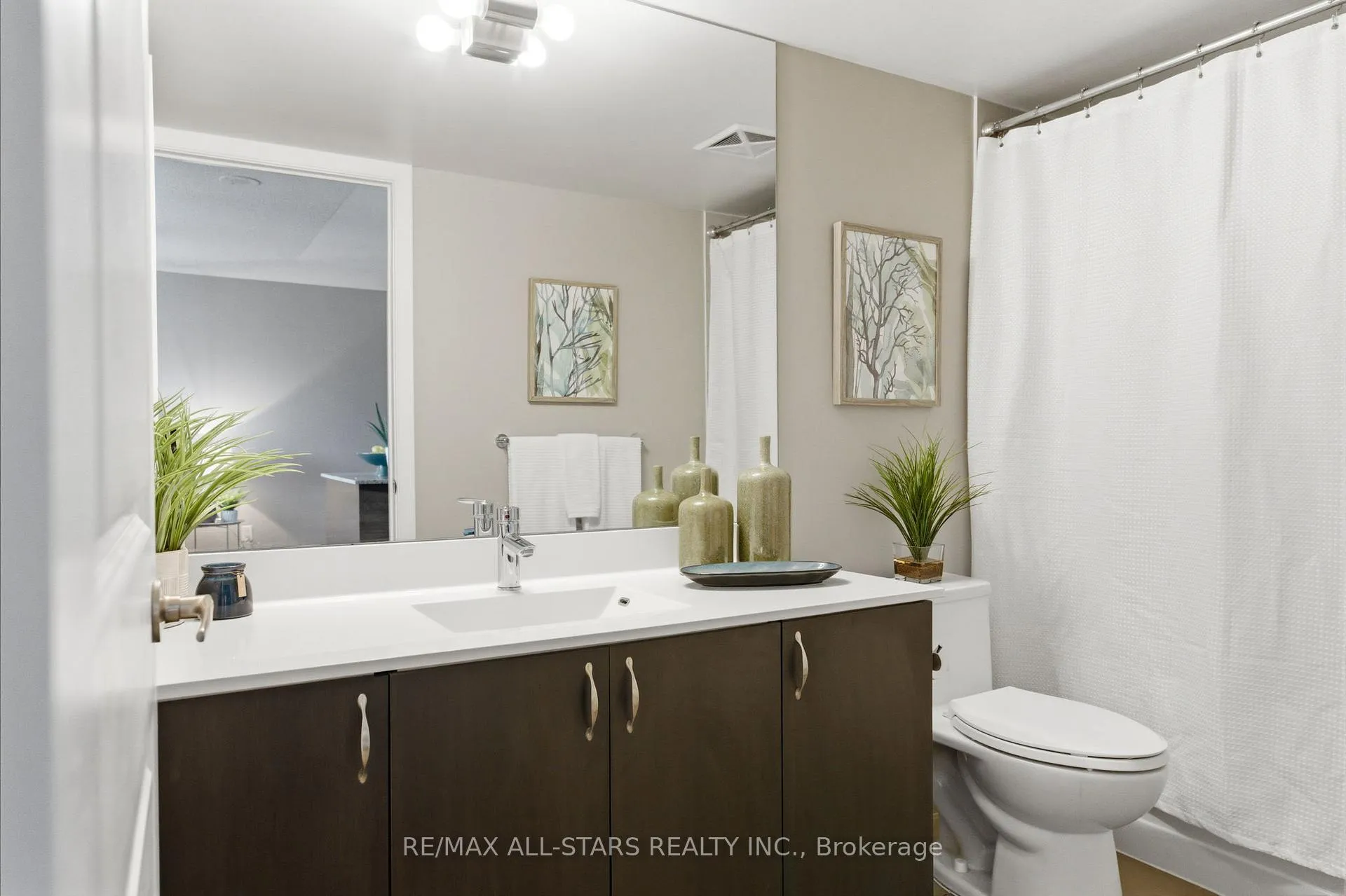 Photo 14 of Unit 1216, 1235 Bayly Street, Pickering, Bay Ridges — HOMEH