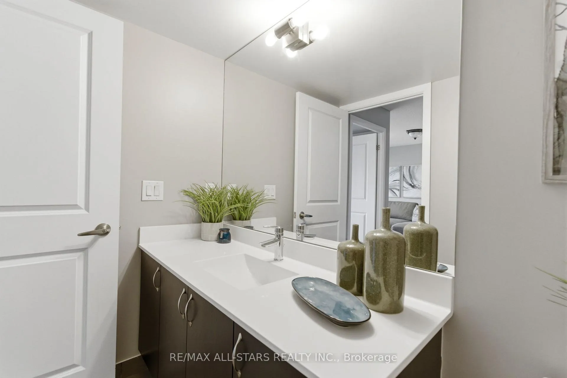 Photo 15 of Unit 1216, 1235 Bayly Street, Pickering, Bay Ridges — HOMEH