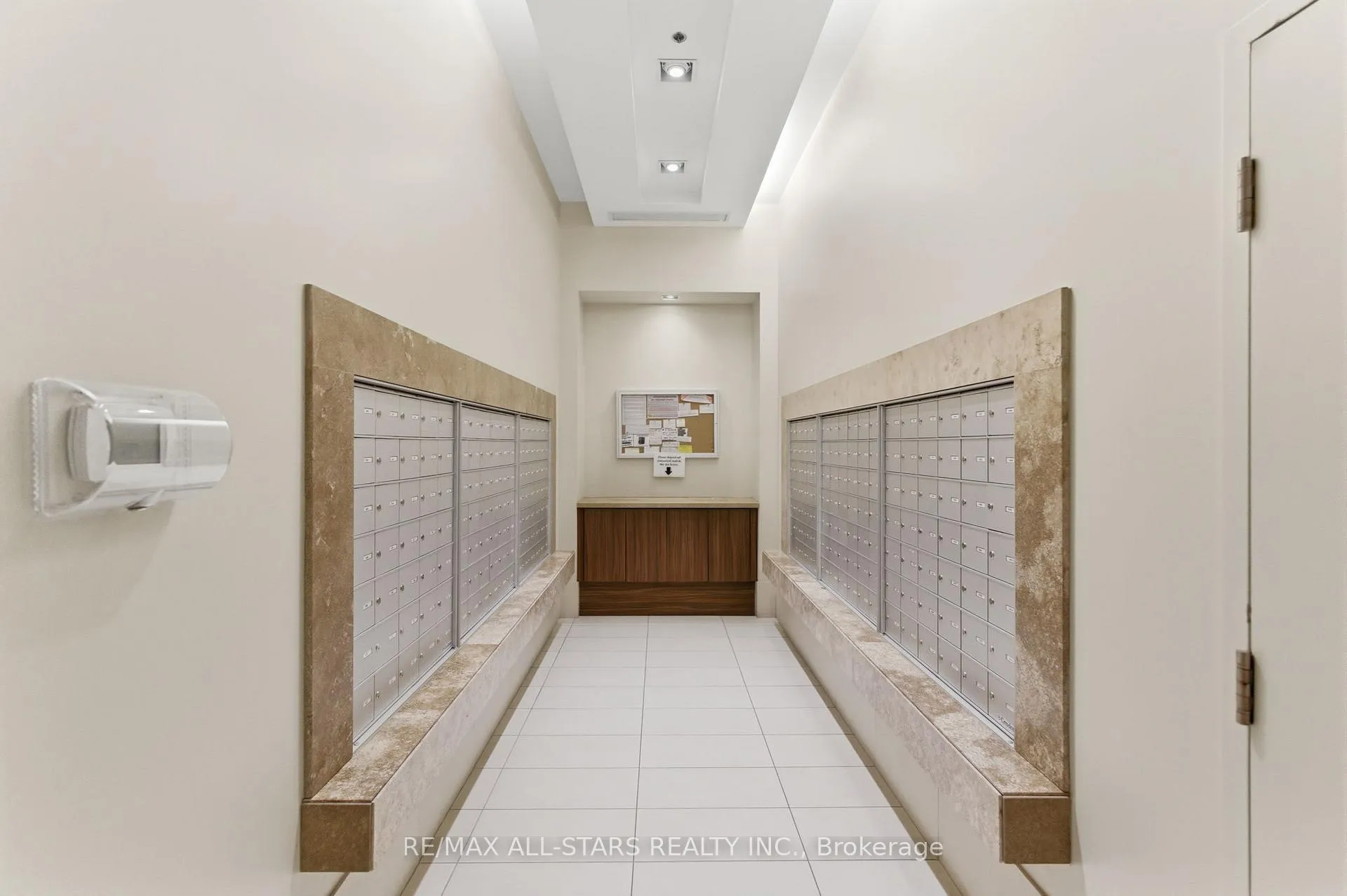 Photo 33 of Unit 1216, 1235 Bayly Street, Pickering, Bay Ridges — HOMEH