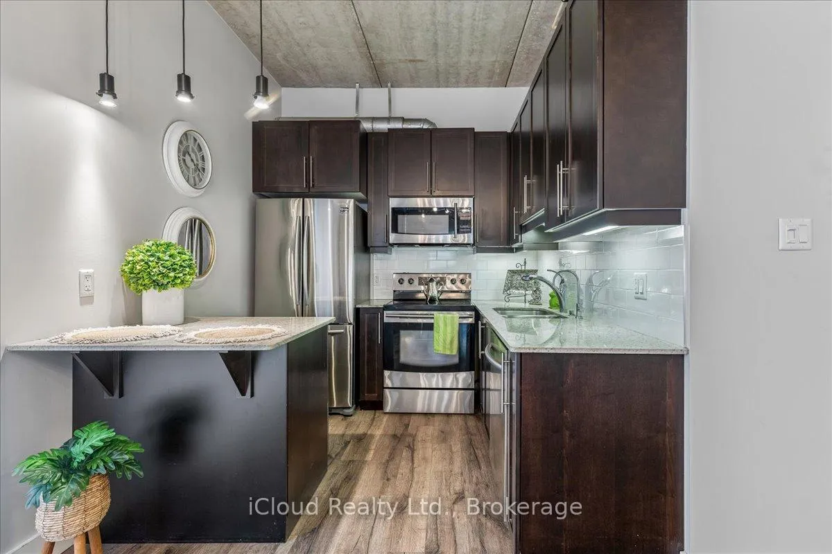 Photo 6 of Unit 104, 15 Devitt Avenue S, Waterloo, Uptown Waterloo/North Ward — HOMEH