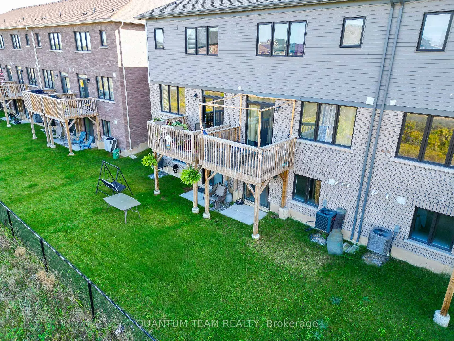 Photo 13 of 41 Vanilla Trail, Thorold, Rolling Meadows — HOMEH