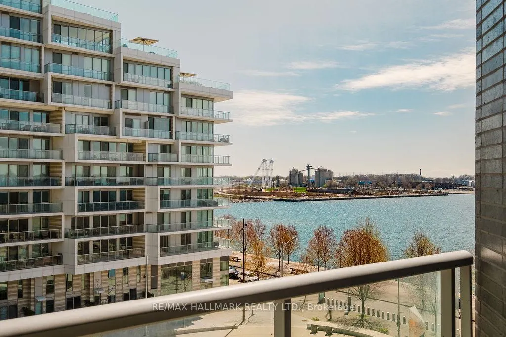 Photo 7 of Unit 520, 1 Edgewater Drive, Toronto, Waterfront Communities — HOMEH