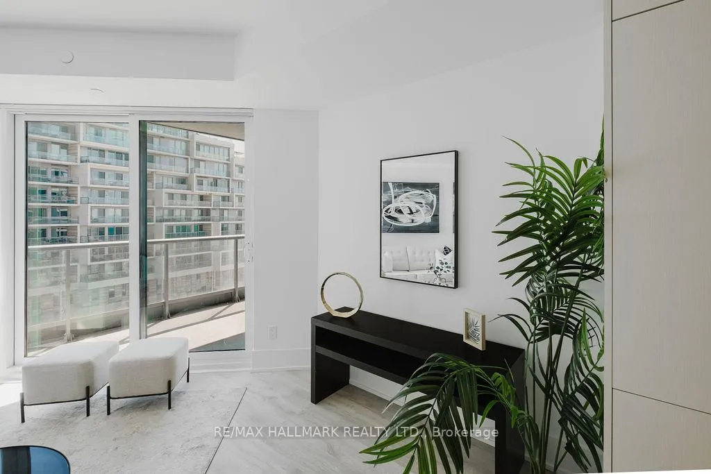 Photo 14 of Unit 520, 1 Edgewater Drive, Toronto, Waterfront Communities — HOMEH