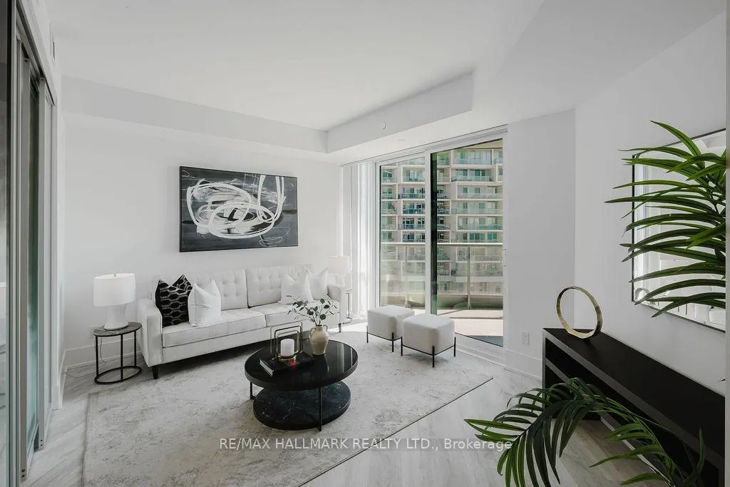 Photo 15 of Unit 520, 1 Edgewater Drive, Toronto, Waterfront Communities — HOMEH