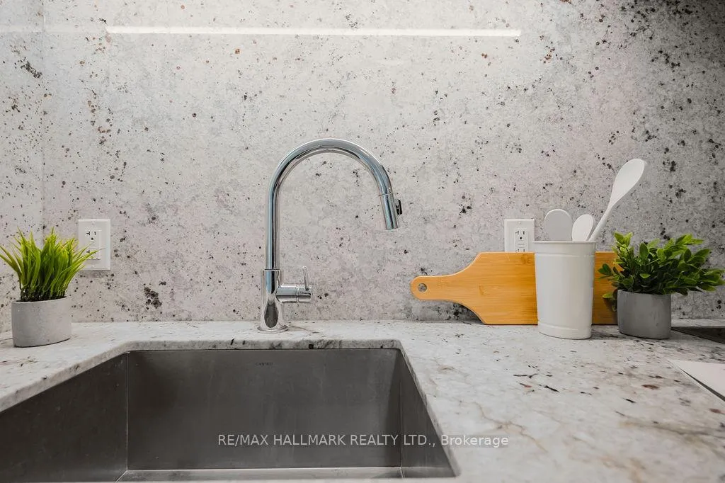 Photo 21 of Unit 520, 1 Edgewater Drive, Toronto, Waterfront Communities — HOMEH
