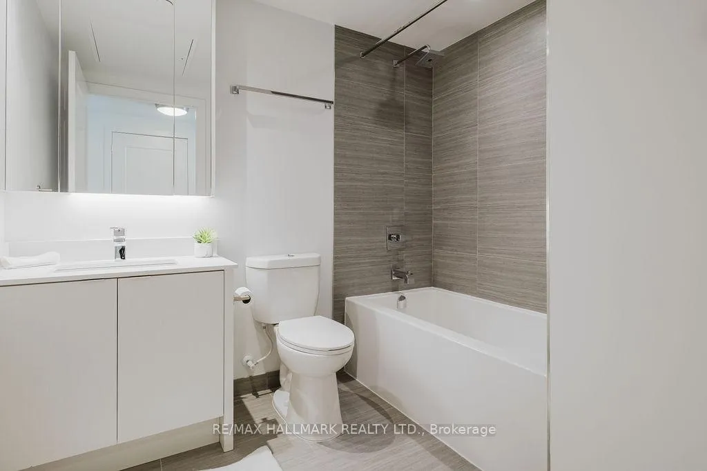 Photo 25 of Unit 520, 1 Edgewater Drive, Toronto, Waterfront Communities — HOMEH
