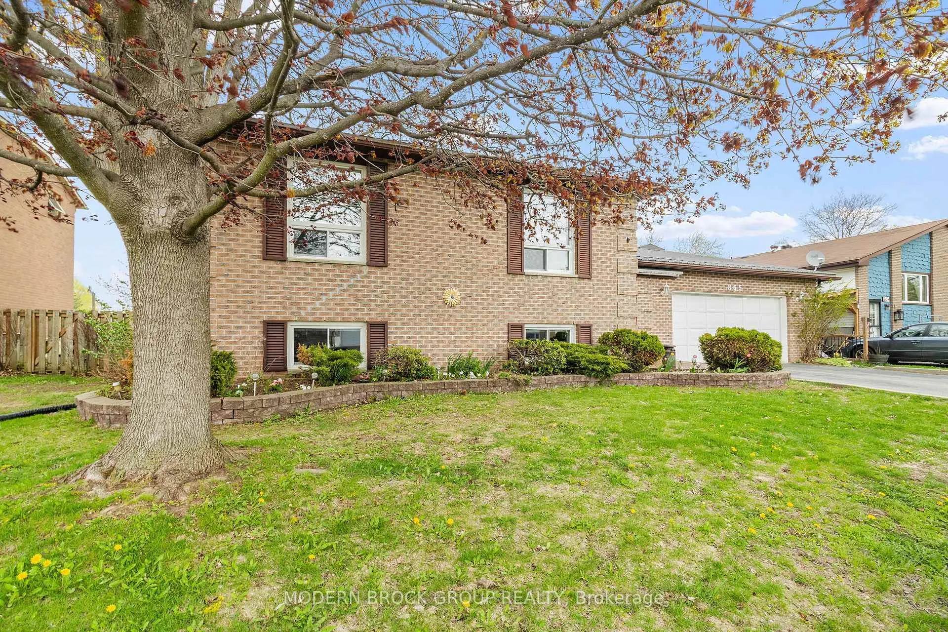 Photo 3 of 865 Cunningham Crescent, Brockville — HOMEH