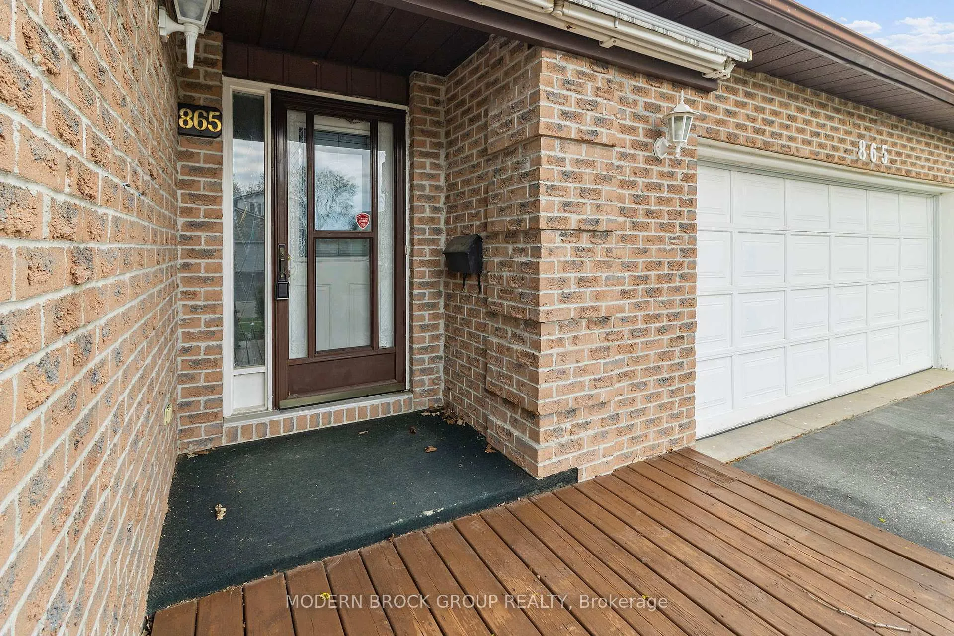 Photo 5 of 865 Cunningham Crescent, Brockville — HOMEH