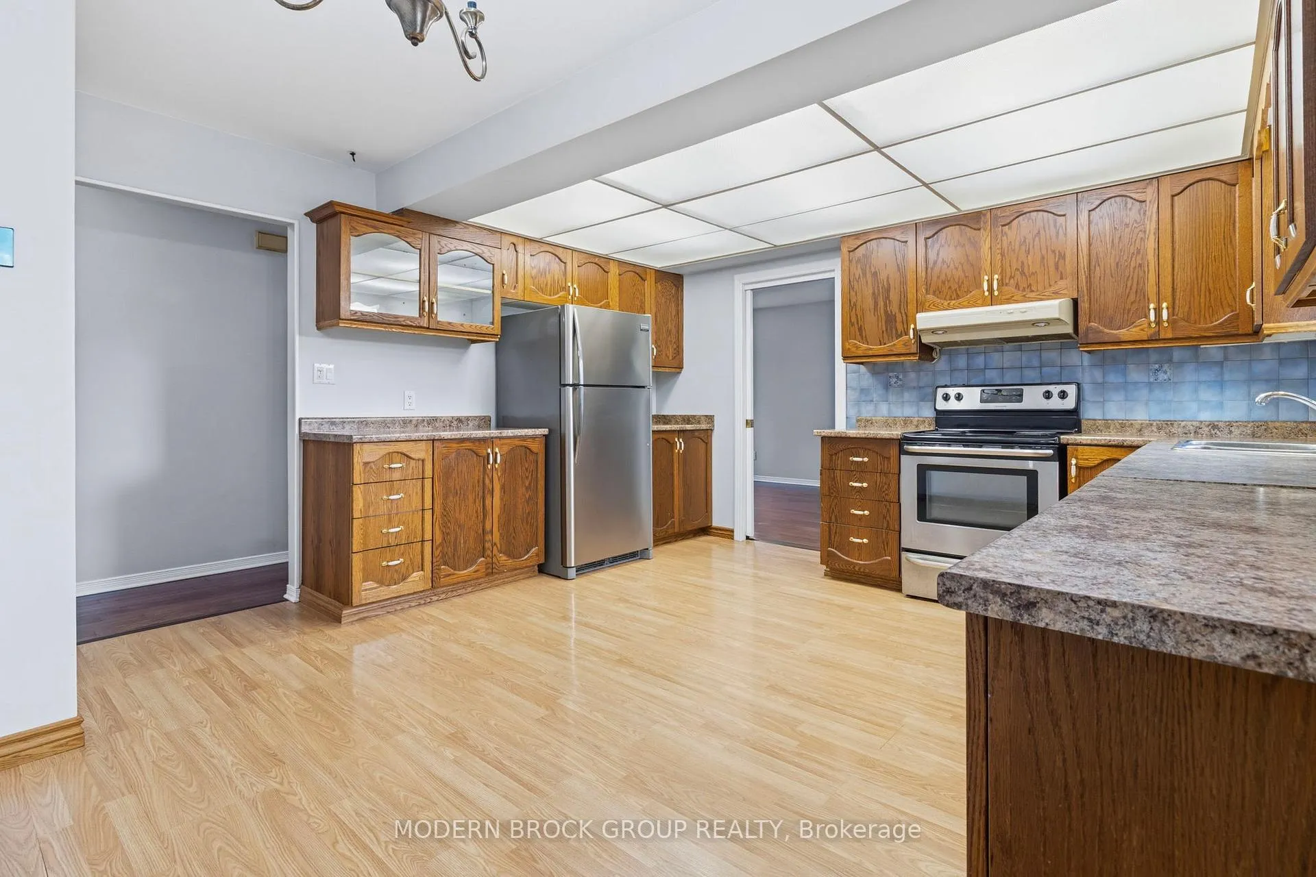 Photo 14 of 865 Cunningham Crescent, Brockville — HOMEH