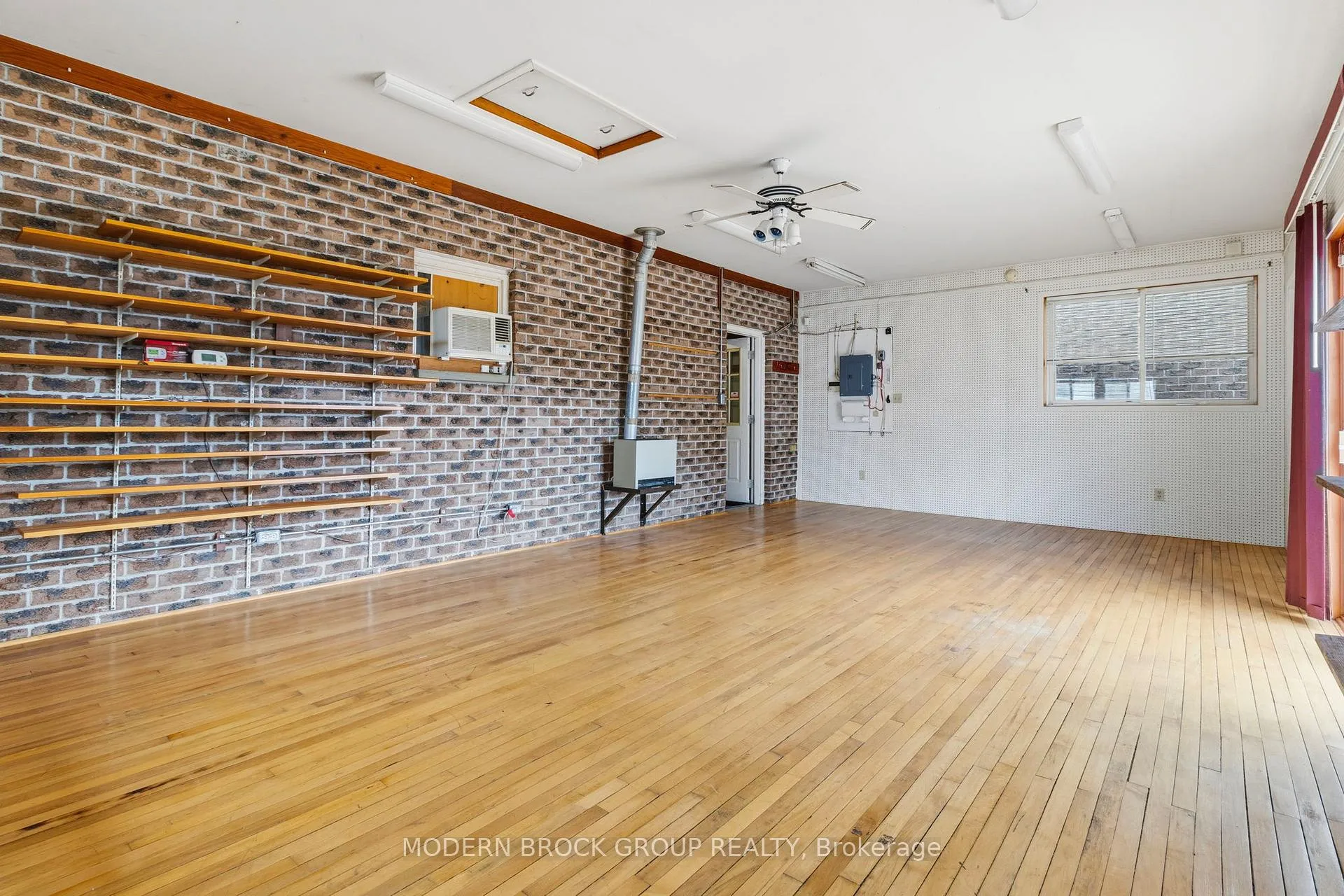 Photo 32 of 865 Cunningham Crescent, Brockville — HOMEH