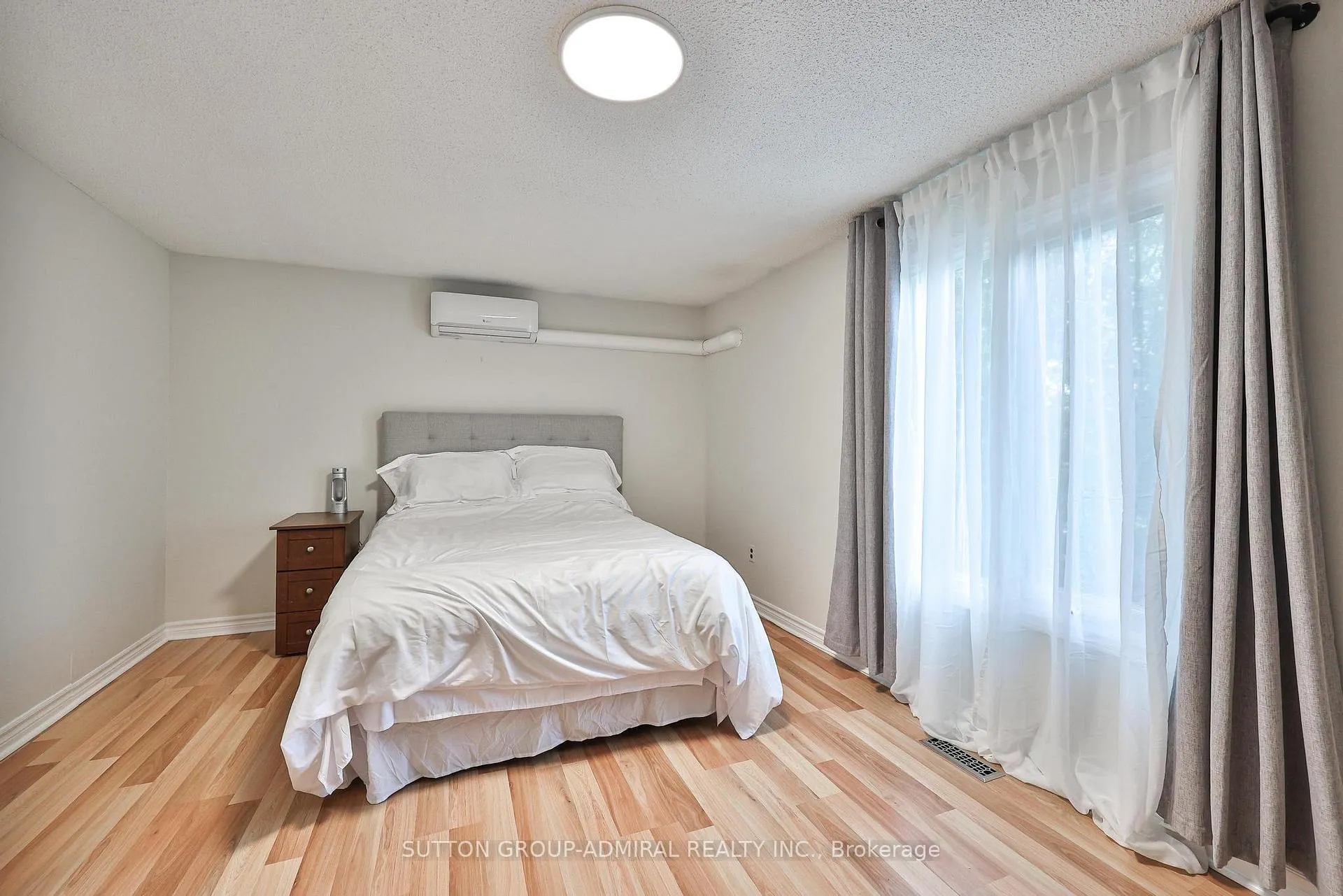 Photo 17 of 122 Rejane Crescent, Vaughan, Crestwood-Springfarm-Yorkhill — HOMEH