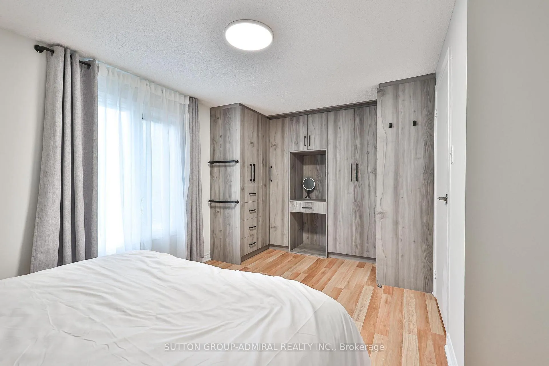 Photo 18 of 122 Rejane Crescent, Vaughan, Crestwood-Springfarm-Yorkhill — HOMEH