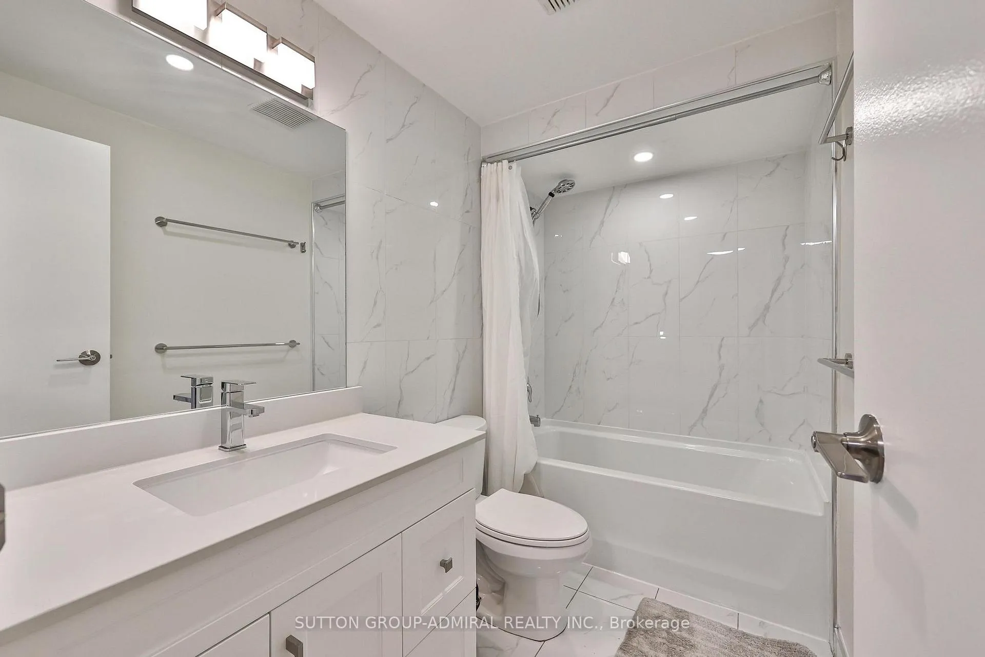 Photo 20 of 122 Rejane Crescent, Vaughan, Crestwood-Springfarm-Yorkhill — HOMEH
