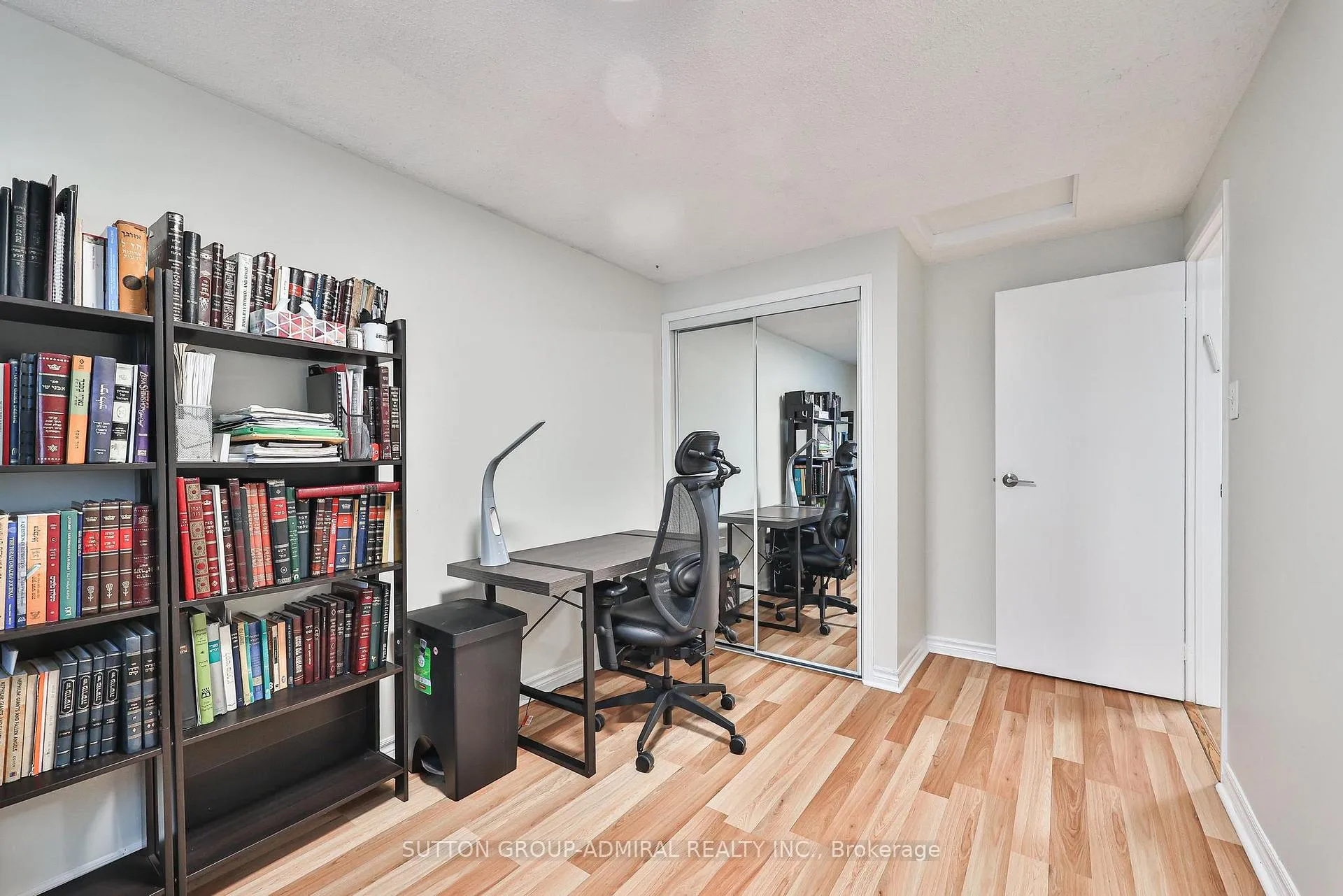 Photo 22 of 122 Rejane Crescent, Vaughan, Crestwood-Springfarm-Yorkhill — HOMEH