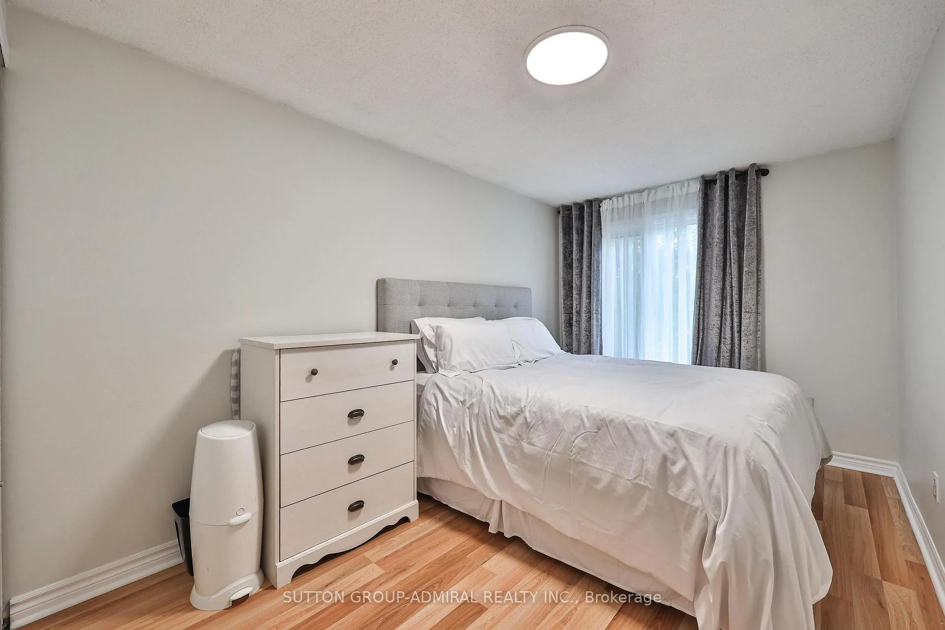 Photo 23 of 122 Rejane Crescent, Vaughan, Crestwood-Springfarm-Yorkhill — HOMEH