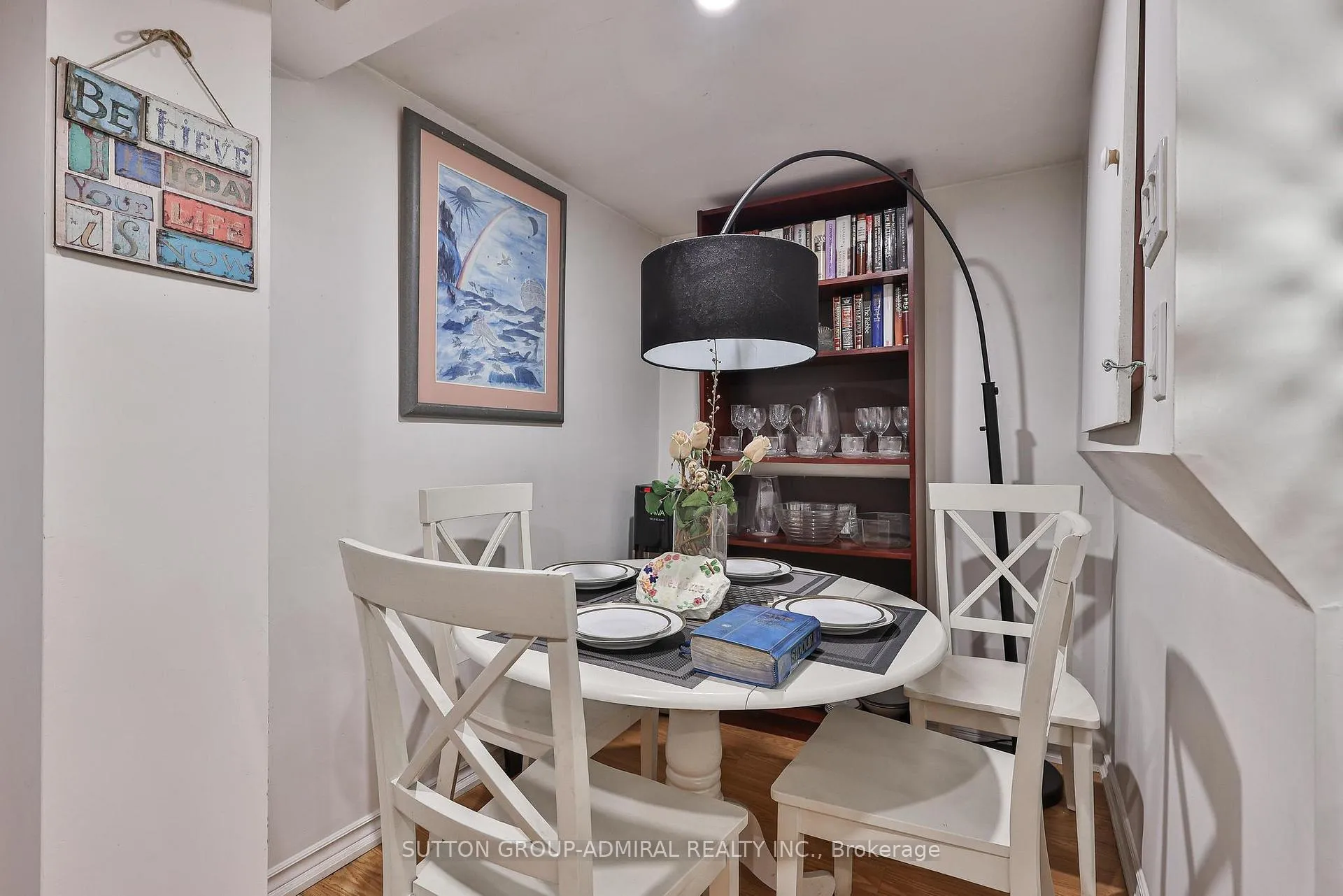 Photo 25 of 122 Rejane Crescent, Vaughan, Crestwood-Springfarm-Yorkhill — HOMEH